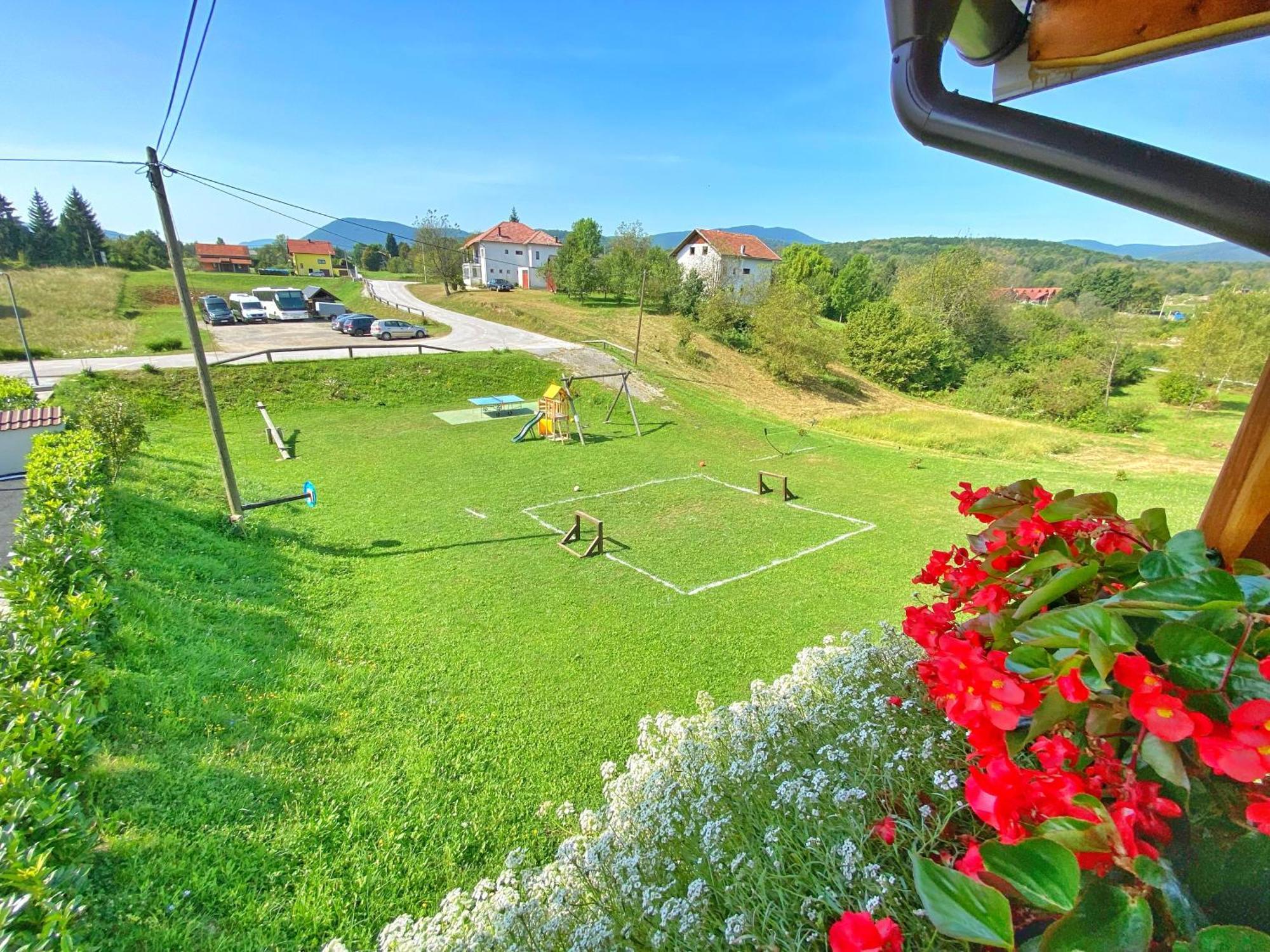 16 Lakes Guesthouse Grabovac  Eksteriør billede