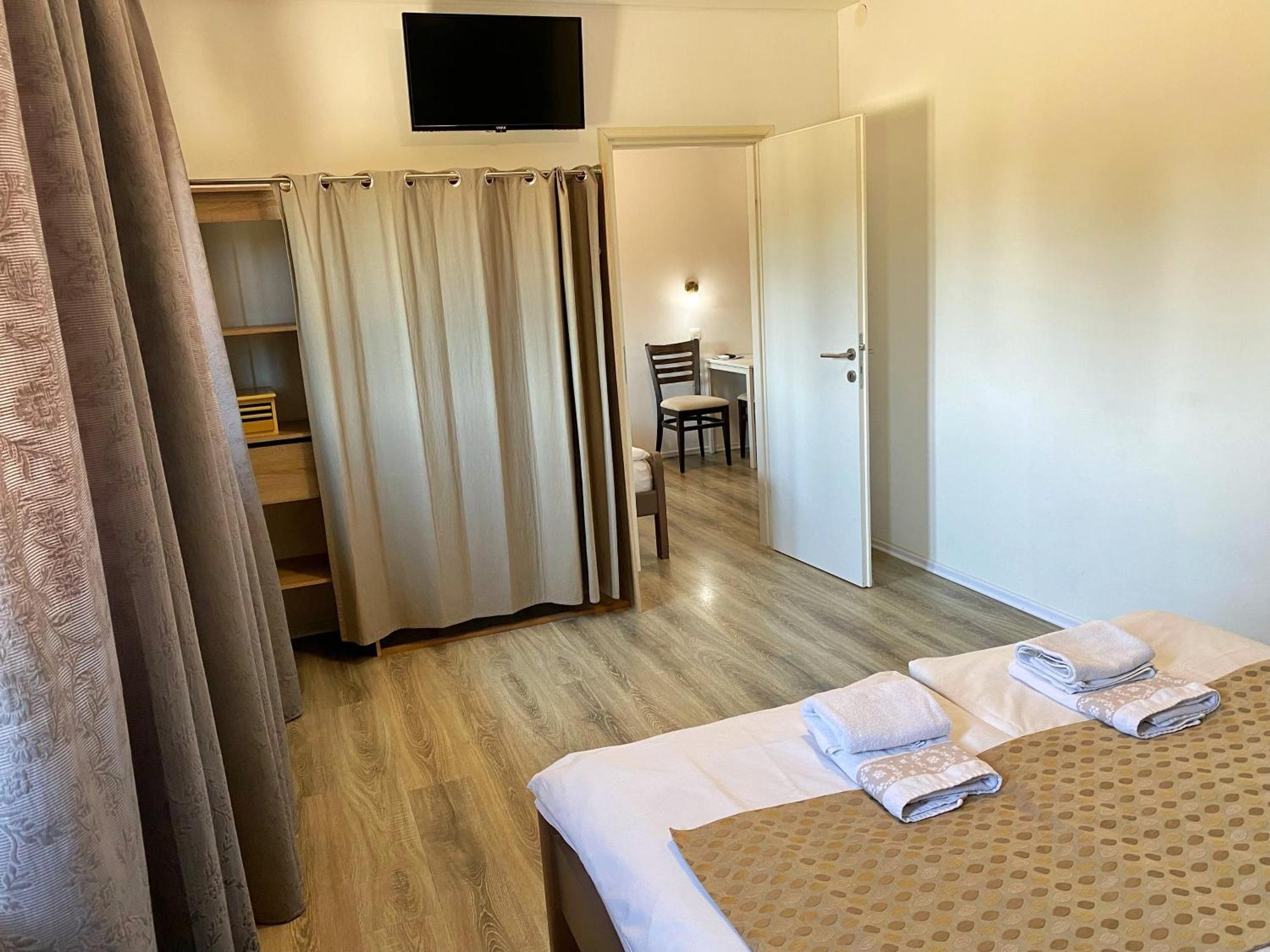 16 Lakes Guesthouse Grabovac  Eksteriør billede